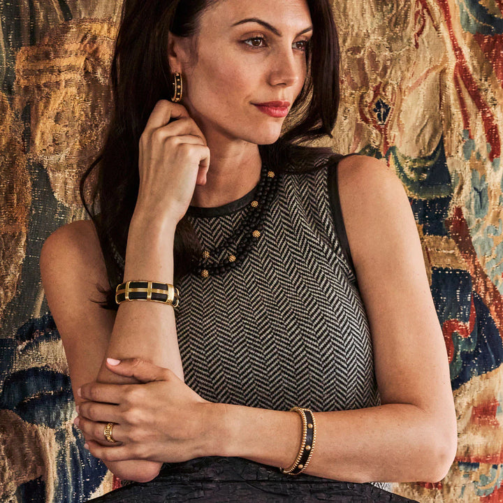 Berry Small Hinged Bangle - Ebony Wood