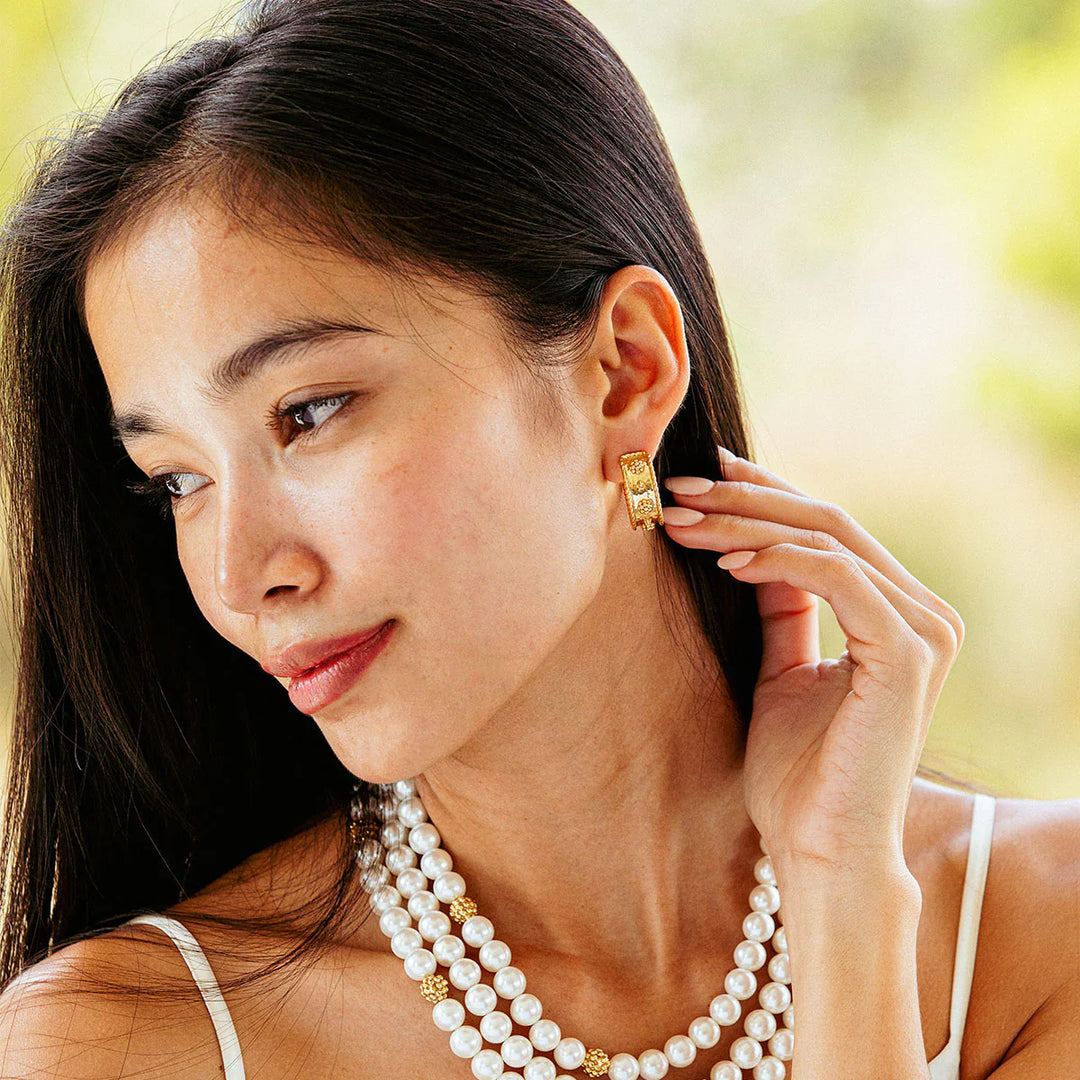 Berry Classic Hoop Earrings - Gold