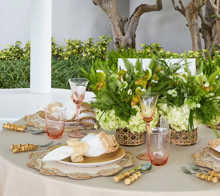 Shell Edge Napkin in White & Natural