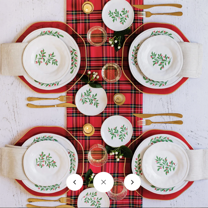 Aria Holiday Dinnerware