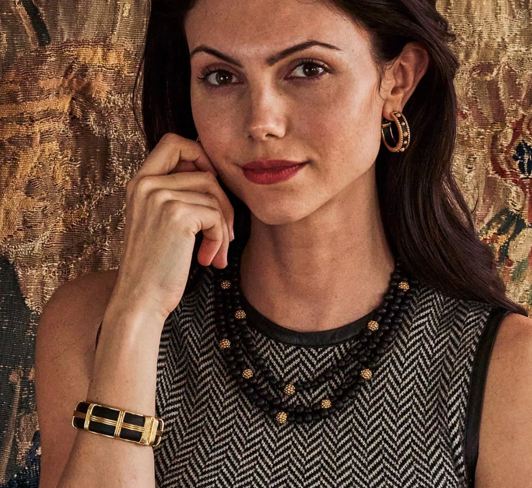Gaia Hinged Bangle - Ebony