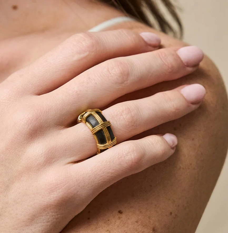 Gaia Ring - Ebony