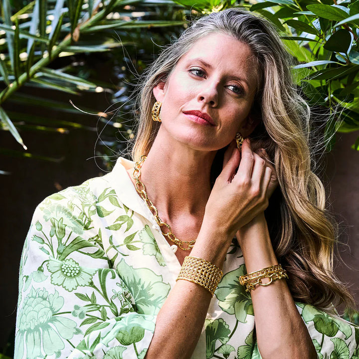 Veranda Caning Medium Hoop Earrings - Gold